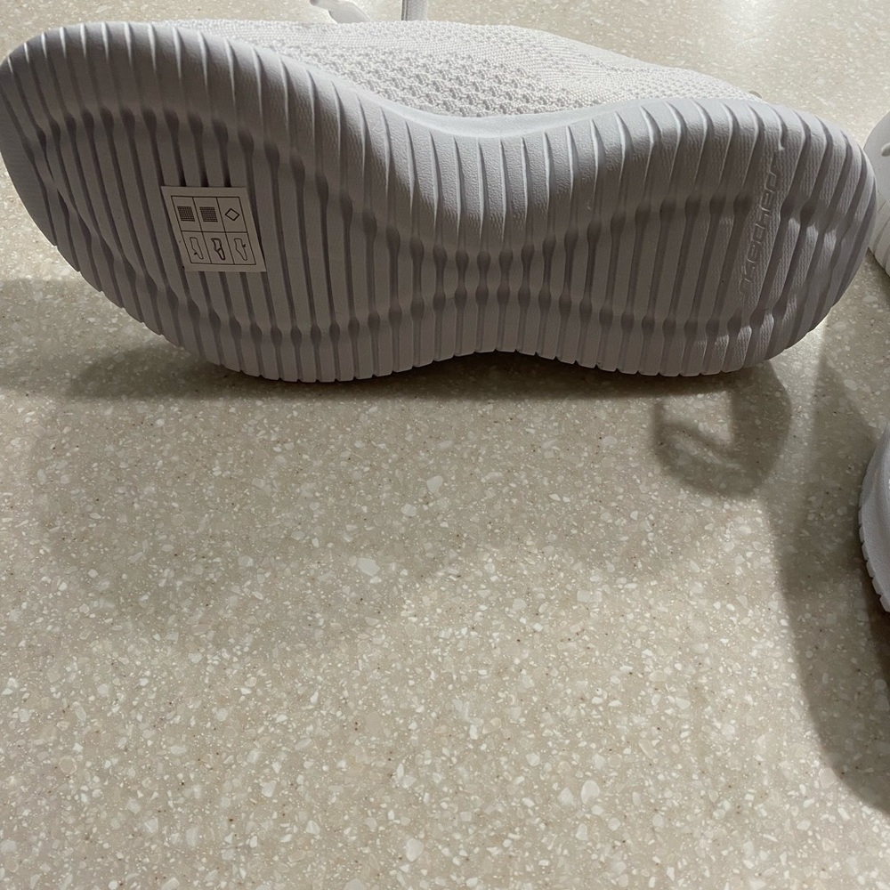 Skechers